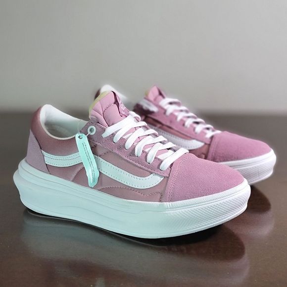 Vans Shoes - Vans Old Skool Overt Comfy Cush White Pink Shoes Sneakers Women's Size 8.5 New